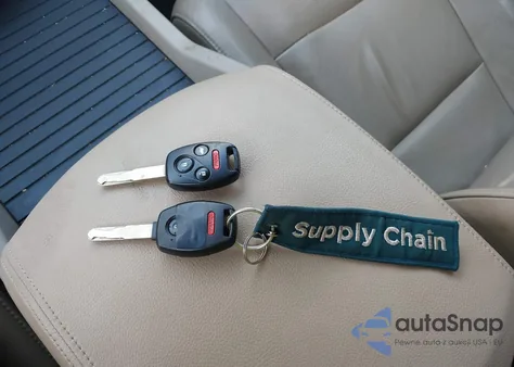 2010 Honda Pilot Touring z USA, uszkodzony, nr VIN 5FNYF4H91AB009014